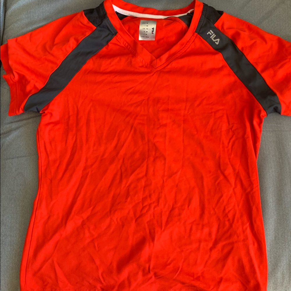 FILA Red Short Sleeve Workout Gym Tee Shirt Top size Medium